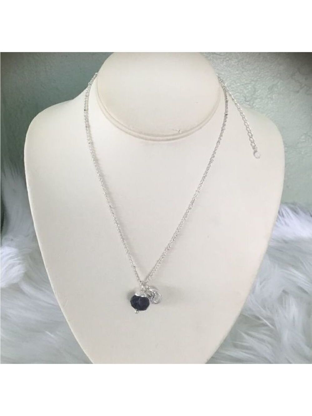 Avon NWT Inspiring‎ Jeweled Charm Necklace purple